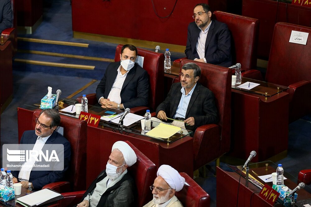 عکس هایی از حضور احمدی نژاد در افتتاحیه نهمین دوره مجمع تشخیص 