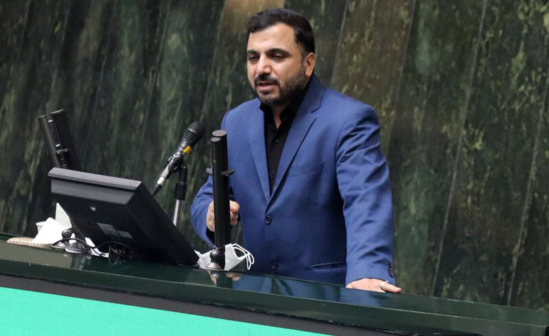 وزیر ارتباطات: درباره زمان رفع محدودیت اینترنت از سردار وحیدی سئوال کنید ، در حوزه اختیارات من نیست !