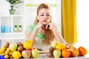 ۴ نشانه که هشدار می‌دهد در مصرف میوه زیاده‌روی کردید