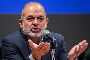 وزیر کشور: اصلاحات اقتصادی دولت بهخوبی پیش رفته / دشمنان در کرمانشاه ،      دو هزار نفر از گروهکهای تجزیه طلب و تروریست را روی کار آوردند وزیر کشور: اصلاحات اقتصادی دولت بهخوبی پیش رفته / دشمنان در کرمانشاه ،      دو هزار نفر از گروهکهای تجزیه طلب و تروریست را روی کار آوردند