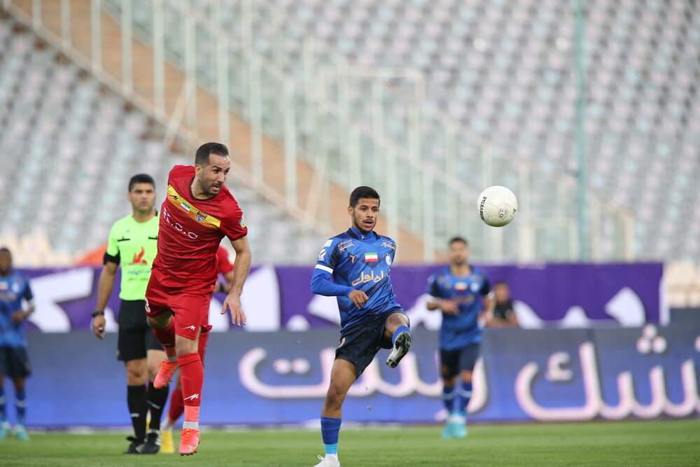 یک عدد مهدی قایدی در استقلال گمشده است!/عکس