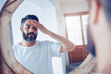 اینفوگرافیک | علت‌های عرق سرد را بشناسید