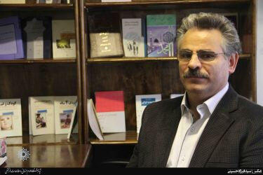 فاضلی، جامعه شناس : خشونت گفتمانی ، علت بیرون آمدن این صداهاست / فقط تیپ انقلابی و بسیجی مشروعیت داشته