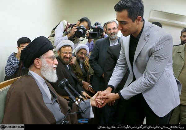پایبندی ورزشکاران به مسائل دینی و فعالیت جهادی، تأثیر معنوی و اجتماعی زیادی دارد 2