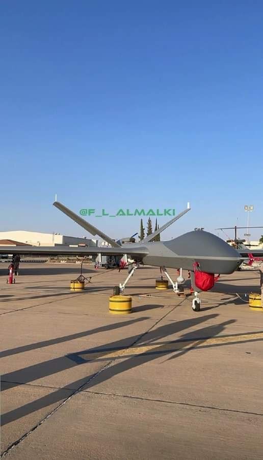 عکس | رونمایی عربستان سعودی از پهپادهای خریداری شده از چین