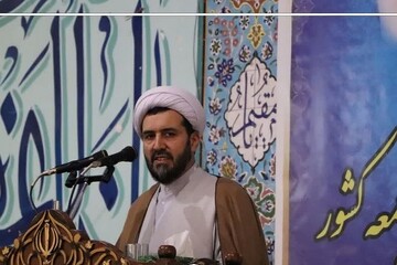 خطیب جمعه ملایر : این همه تلفات کف خیابان  برای مدیریت فضای مجازی کافی نیست؟ / بعضی از این اعتراضات، به سوء مدیریت‌ سال‌های گذشته بازمی گردد 