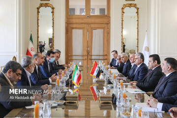 Iran FM calls on Iraq for action against KRG-based terrorists