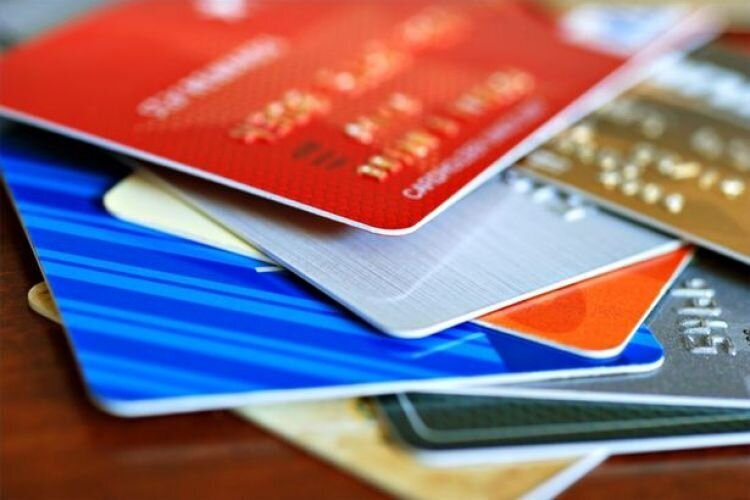 - اجاره کارت بانکی برای فرار مالیاتی/ اعلام حساب‌های مشکوک در اردیبهشت