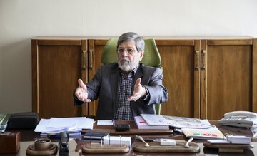 سرپرست تیم پزشکی رهبر انقلاب رودرباستی با دولت رئیسی را کنار گذاشت / انتقاد صریح علیرضا مرندی از تصمیم وزیر بهداشت