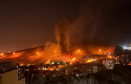 نماینده تبریز:اعتراضات در زندان اوین از بند ۲۰۹ آغاز شد / هنوز گزارشی دریافت نکردهایم که موضوع چه بوده / ما هم دلنگرانیم نماینده تبریز:اعتراضات در زندان اوین از بند ۲۰۹ آغاز شد / هنوز گزارشی دریافت نکردهایم که موضوع چه بوده / ما هم دلنگرانیم