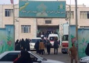 خبرگزاری دولت:مدیر مدرسه دخترانه شاهد اردبیل، تلاش کرد دانش‌آموزان را به راهپیمایی ببرد / دانش‌آموزان مخالف حضور،شعار «زن، زندگی، آزادی» دادند