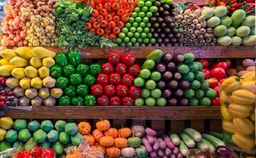قیمت میوه‌ و تره بار در میادین شهرداری / از ذرت تا گوجه فرنگی 