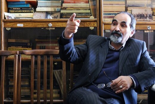 آزاد ارمکی: کجای شعار «زن، زندگی، آزادی» و «مرد، میهن، آبادی» میتوان فروپاشی نظام را دید؟ / نسل میانه دنبال بهبود شرایط است آزاد ارمکی: کجای شعار «زن، زندگی، آزادی» و «مرد، میهن، آبادی» میتوان فروپاشی نظام را دید؟ / نسل میانه دنبال بهبود شرایط است