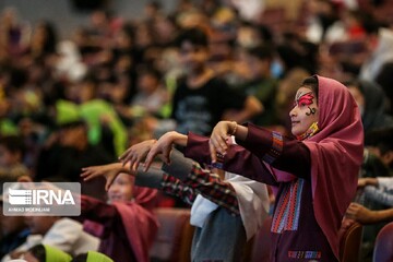 جشن کودکان کار در برج میلاد