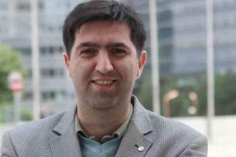 شکاف میان طیف قالیباف و پایداری ها/در لباس انقلابی گری بحران می آفرینند/صدای جوانان شنیده نشد