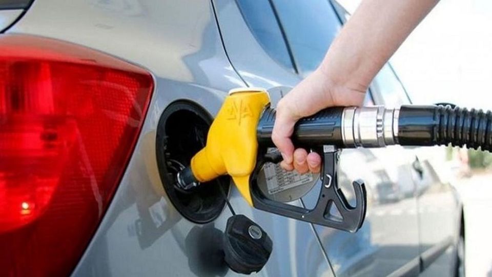 چرا اصلاح بنزین در ایران شکست خورد؟