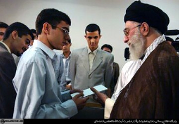 سازوکار انتخاب و گزینش نخبگان جوان در دیدار با رهبر انقلاب
 سازوکار انتخاب و گزینش نخبگان جوان در دیدار با رهبر انقلاب