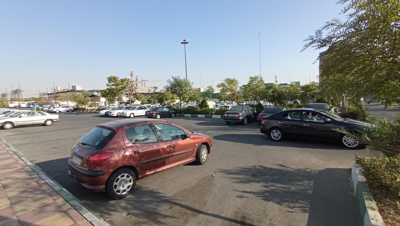 وعده جدید زاکانی/ نهضت پارکینگ‌سازی در تهران راه می‌اندازیم 