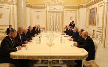 أمير عبد اللهيان یلتقي رئيس وزراء جمهورية أرمينيا