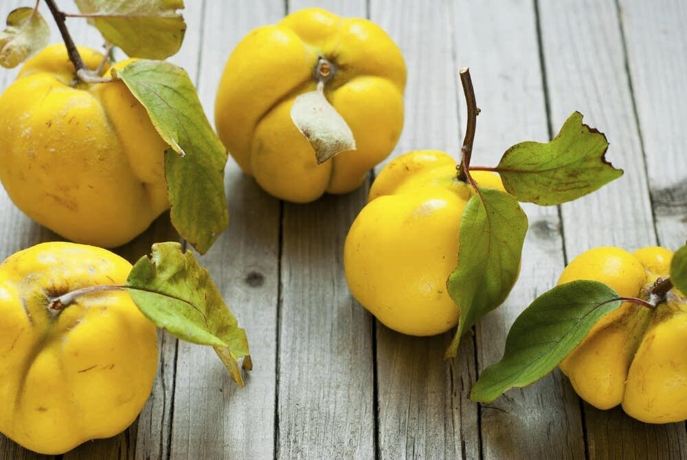 خواص شگفت‌انگیز این میوه برای درمان لک‌های پوستی و سلامتی قلب