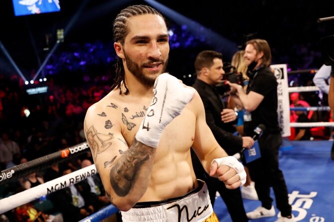 عکس | نوه محمدعلی کلی در انگیس مبارزه میکند