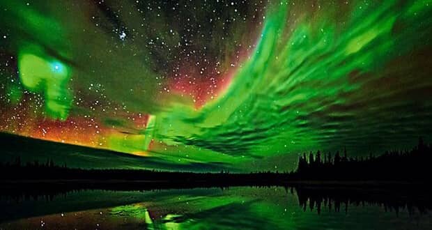 عکس | راز مرگبار پنهان در زیبایی انفجار شفق قطبی 2