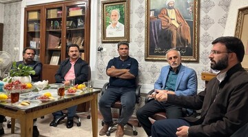 انجمن‌ها نباید خود را وابسته به دولت و حاکمیت کنند