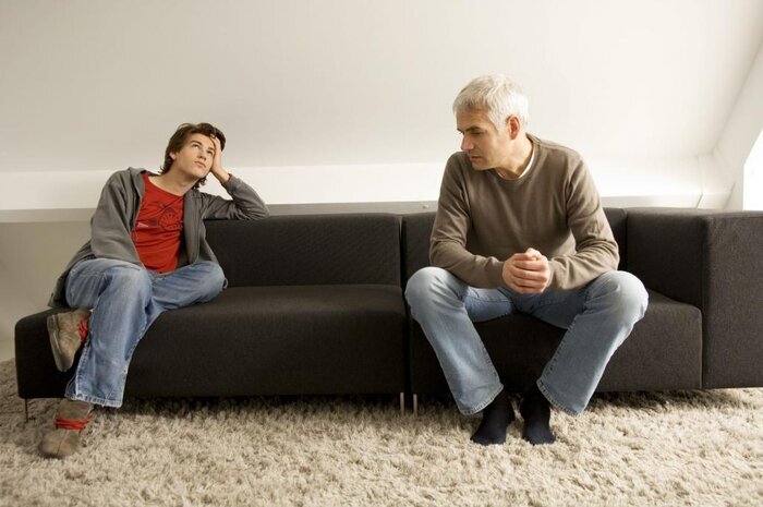 این گروه از والدین، فرزندانی حرمتشکن تربیت میکنند