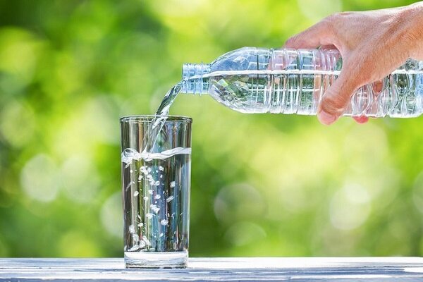 آیا نوشیدن آب معدنی برای سلامتی مفید است؟