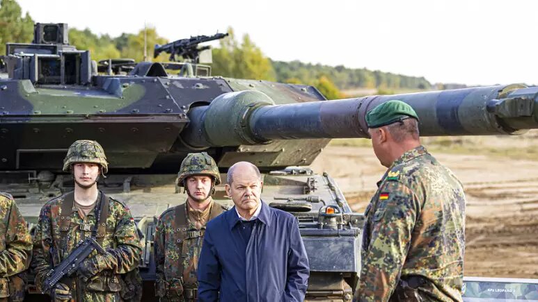 آلمان چگونه غیرمستقیم تسلیحات سنگین به اوکراین می‌رساند؟ 