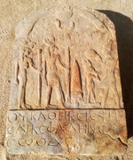 عکس | کشف 15 شاهین بدون سر در آخرین یافته‌های باستان‌شناسی؛ نوشته‌های عجیب بر روی کتیبه زیارتگاه شاهین