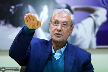 «نامهای به دوستان» معنادار ربیعی / بگذاریم مسندنشینان، «سرود پیروزی» بزنند «نامهای به دوستان» معنادار ربیعی / بگذاریم مسندنشینان، «سرود پیروزی» بزنند