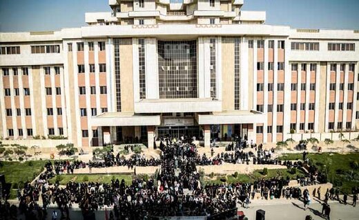  دانشگاه آزاد اسلامی واحد تهران شمال: فردی ناشناس به دانشجویان،گاز اشک‌آور زد و پنهان شد / برخی حمله‌کنندگان چاقو هم داشتند
