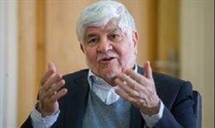 طومار 15 هزار امضایی علیه زنان در نماز جمعه توسط چه نهادی تهیه شد؟/ مقاومت رهبر امام خمینی در برابر حذف گوینده زن در صدا و سیما