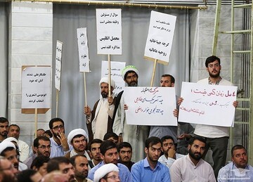 وقتی سخنرانی لاریجانی، ناطق و حسن خمینی را برهم می‌زنند تکلیف دیگران روشن است/باید جلوی تندروها گرفته شود/کارشناسان مجرب ...