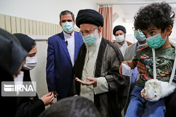 Supreme Leader appeases families of Shiraz terrorist attack victims
