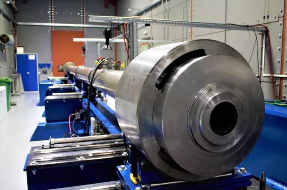 نتیجه شگفتانگیز شلیک تفنگ ۲۲ متری اتمی در انگلیس/ عکس