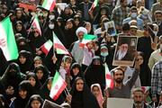 ببینید | کنایه مداح مراسم 13 آبان تهران به سلبریتی‌ها