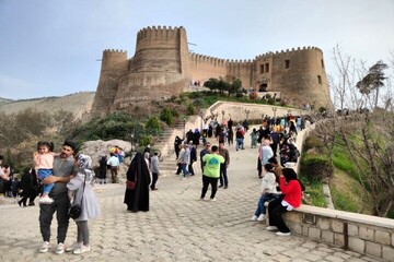 بازدید ۳ هزار و ۶۴۰ نفر از مناطق تفریحی لرستان طی ۶ ماه سال جاری