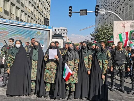 حاشیههای راهپیمایی ۱۳ آبان / «یگان ویژه» زنان، متن تحلیلی به فارسی و انگلیسی خواندند / مداح مراسم، سلبریتی ها را به«نمکدان شکستن» متهم کرد + عکسها حاشیههای راهپیمایی ۱۳ آبان / «یگان ویژه» زنان، متن تحلیلی به فارسی و انگلیسی خواندند / مداح مراسم، سلبریتی ها را به«نمکدان شکستن» متهم کرد + عکسها