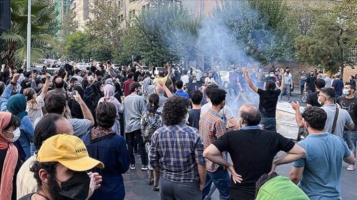 خانه ای نمانده که از جنبش حرف نزند/ ظهور"دولت جامعوی"در انتظار آینده ایران خانه ای نمانده که از جنبش حرف نزند/ ظهور"دولت جامعوی"در انتظار آینده ایران