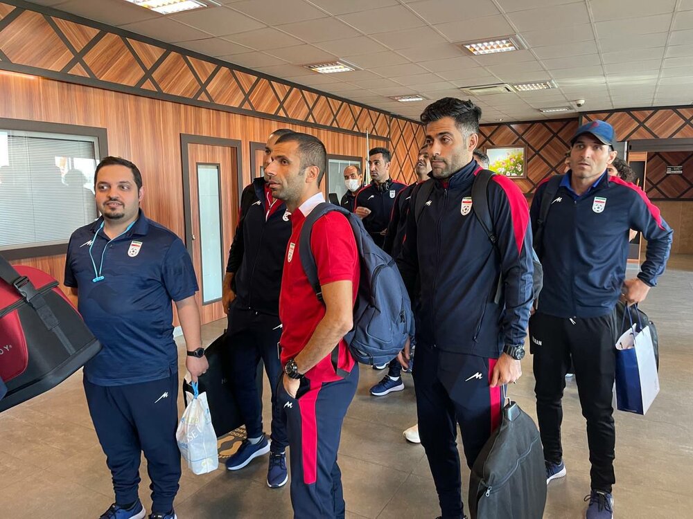 تصاویر | بازگشت ملیپوشان فوتبال ساحلی پس از قهرمانی