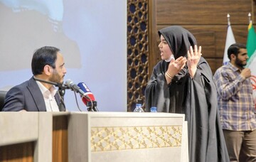 مقصر اعتراضات امروز، دولت روحانی است! / سخنگوی دولت: مثل آب خوردن، می‌توانستیم مجوز شلیک گلوله‌های جنگی به ماموران بدهیم تا مردم بترسند و خانه بمانند