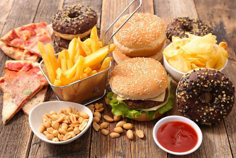 هشدار؛ این غذاهای محبوب باعث مرگ زودرس میشوند