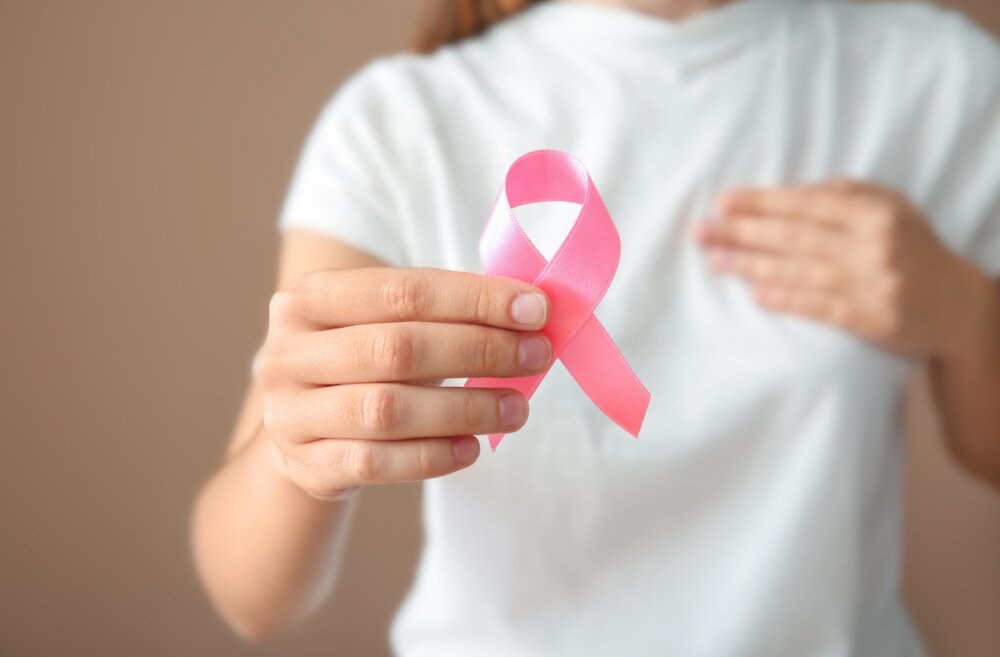 پیشگیری از سرطان پستان با رعایت این ۴ نکته
