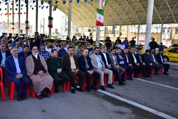 مراسم تعویض خودروهای فرسوده و نو حمل و نقل درون شهری بندرماهشهر برگزار شد