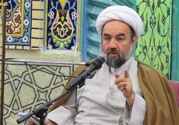  انتقاد امام جمعه زاهدان از «فرصت سوزی» و «بداخلاقی» برخی در استفاده از «فرصت ویژه حضور نمایندگان امام خامنه‌ای در سیستان و بلوچستان» 
