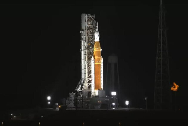 عکس | ناسا تصاویر شگفتانگیز لحظه پرتاب موشک آرتمیس را منتشر کرد