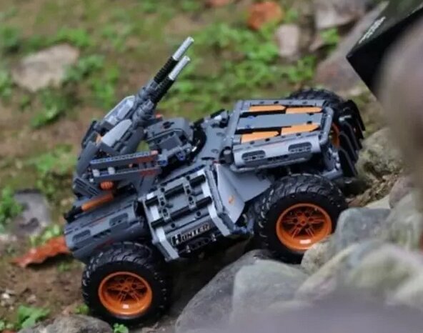 ماشین کوچک شیائومی با ظاهری ترسناک و جنگی / عکس