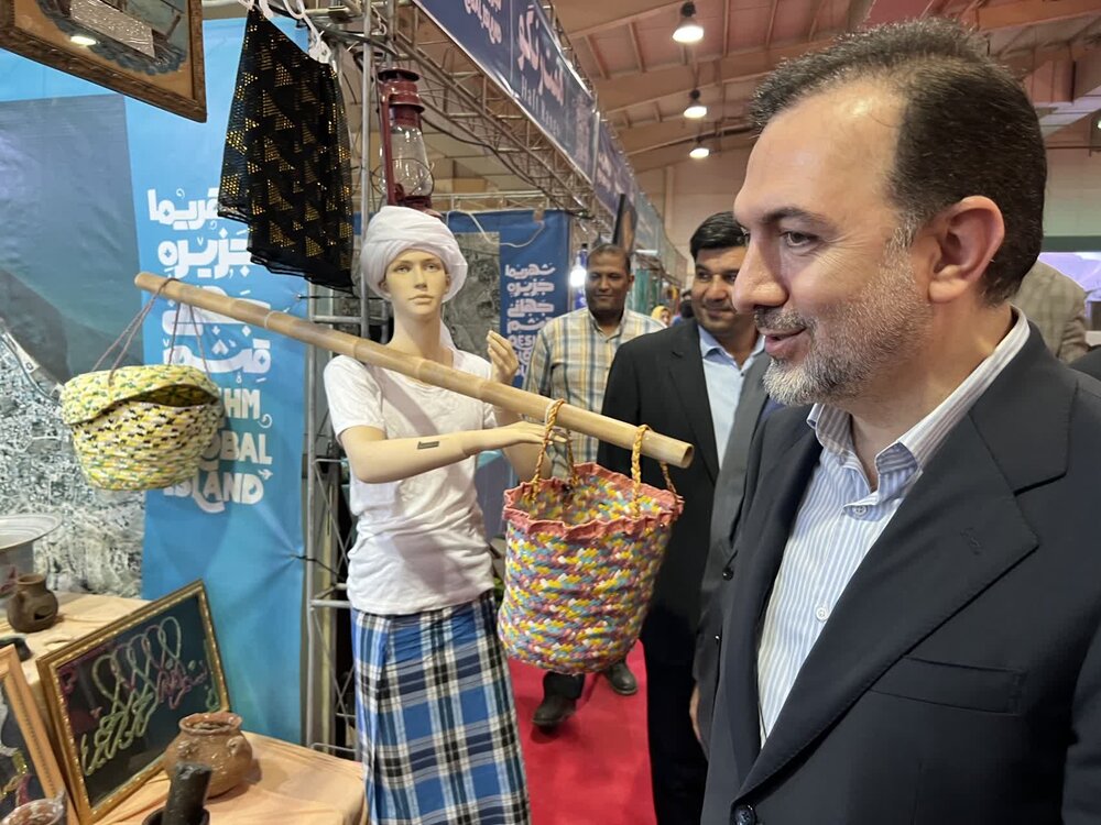 نخستین جشنواره دستاوردهای مردمی قشم افتتاح شد/ صنایع بومی افتخاری از دل تاریخ نیاکان ایرانزمین